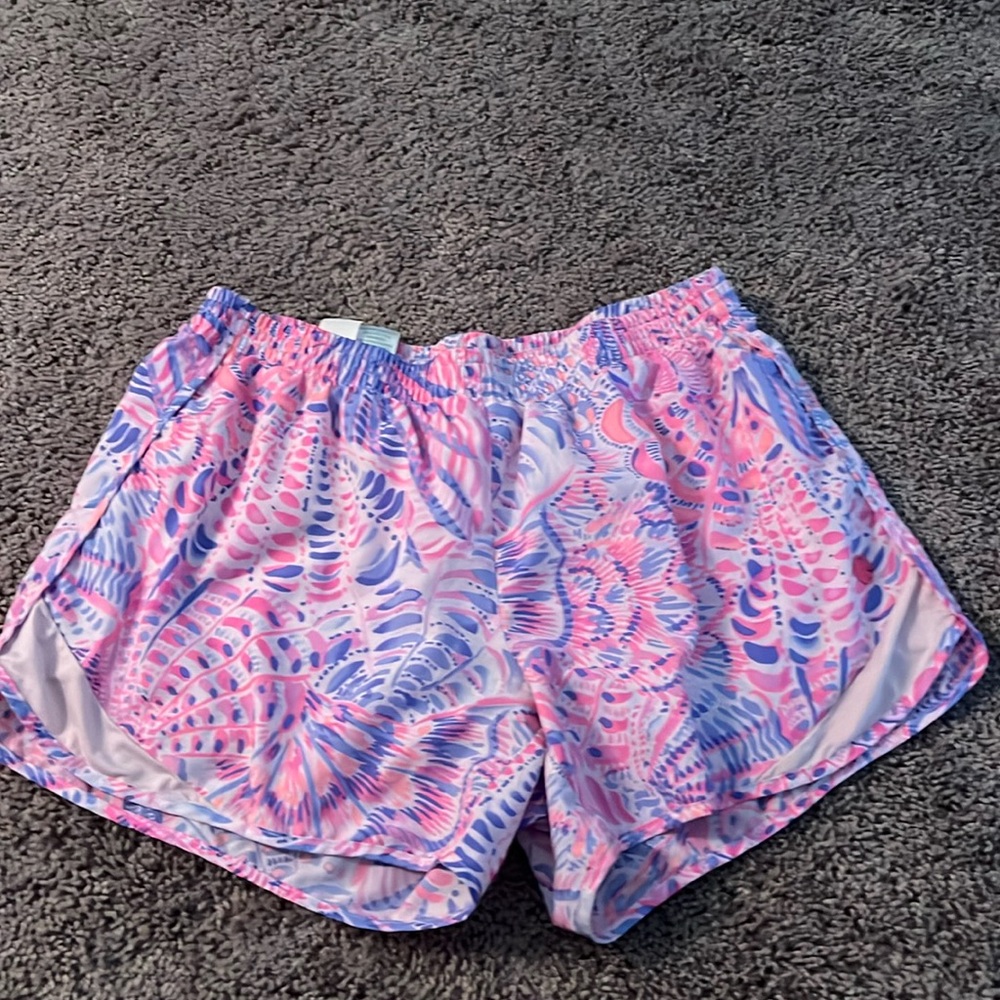 Lilly Pultizer gym shirts S